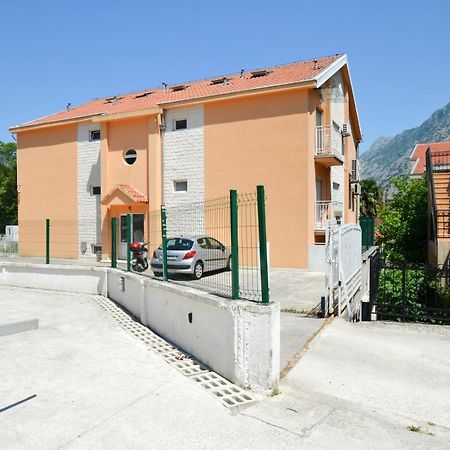 Tea Lux Apartment Kotor Eksteriør bilde