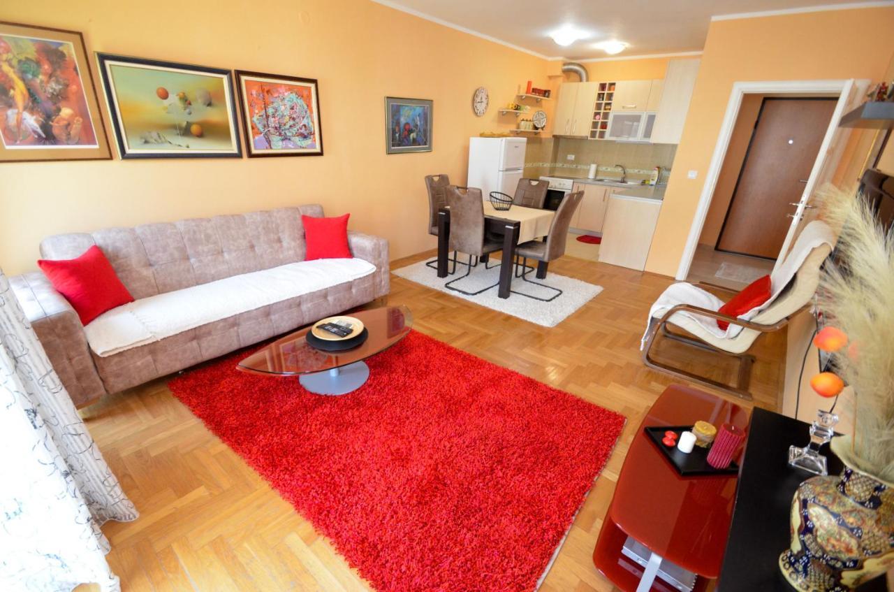 Tea Lux Apartment Kotor Eksteriør bilde