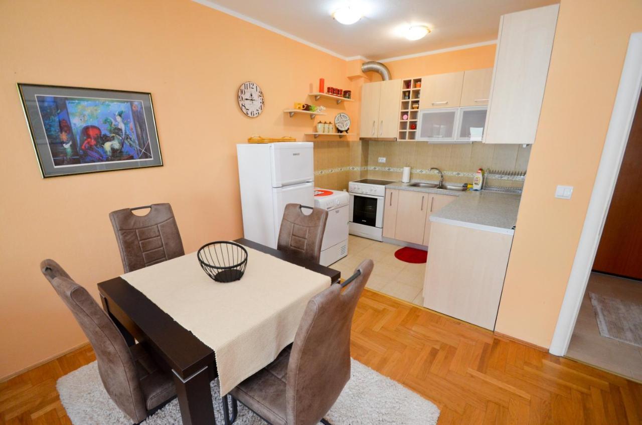 Tea Lux Apartment Kotor Eksteriør bilde